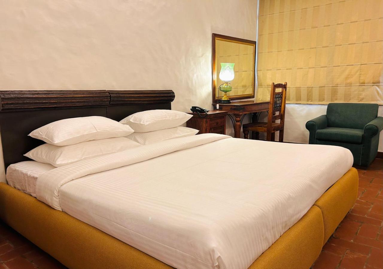 The Kaptain'S Retreat Chandīgarh Extérieur photo