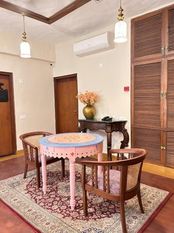 The Kaptain'S Retreat Chandīgarh Extérieur photo
